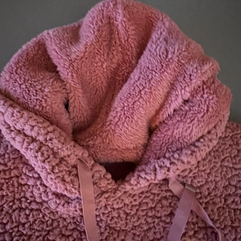 SUMMER SALE: Ci Sono Pink Sherpa women’s Hoodie - Picture 4 of 7